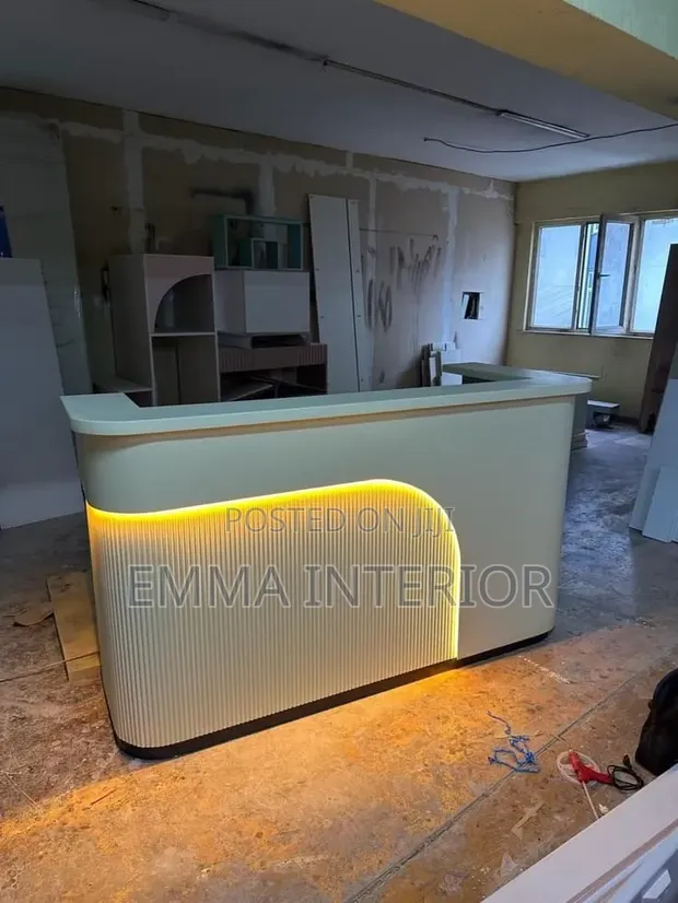 Modern Business Counter - Luxury Design - 1