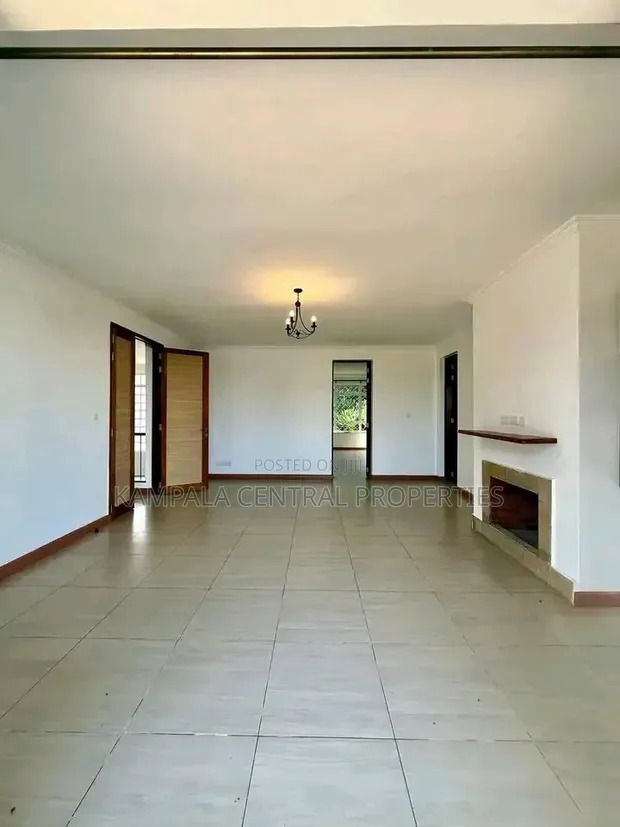 5-Bedroom Duplex for Rent in Munyonyo - 1