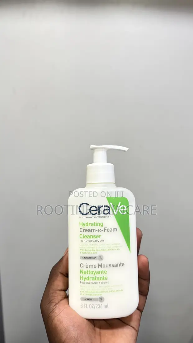 CeraVe Hydrating Cream-to-Foam Cleanser 236ml - 1