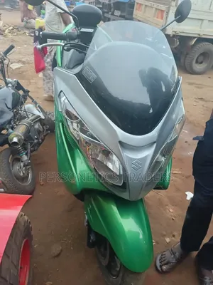 Suzuki Burgman 250cc Scooter - 2016