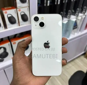 iPhone 13 256GB White (UK Used)