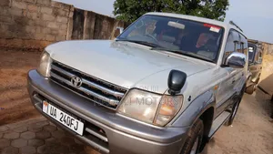 Toyota Land Cruiser Prado 2002 - White