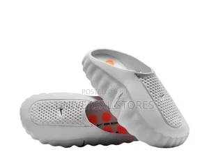 Nike Mind 001 Slip-on Mules/Slides - Light Grey