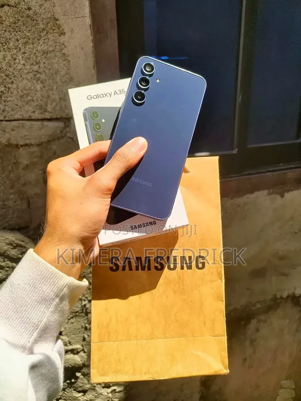 New Samsung Galaxy A35 256GB Black - 1