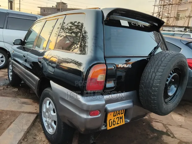 Toyota RAV4 2000cc Automatic SUV - 1