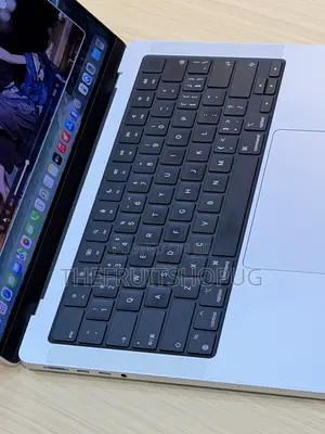 Apple MacBook Pro 2023 M3 Pro 14" 18GB RAM 512GB SSD Silver