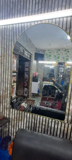 Used Salon Barber Chairs for Sale