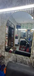 Used Salon Barber Chairs for Sale - 1