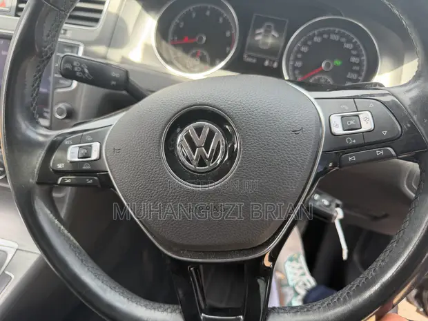 Volkswagen Golf 2013 Black - 1