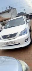 Toyota Harrier 2009 White - 3