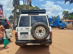 Toyota Land Cruiser Prado 2015 White