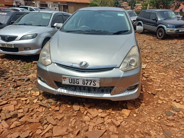 Toyota Wish 2006 Gray - 1