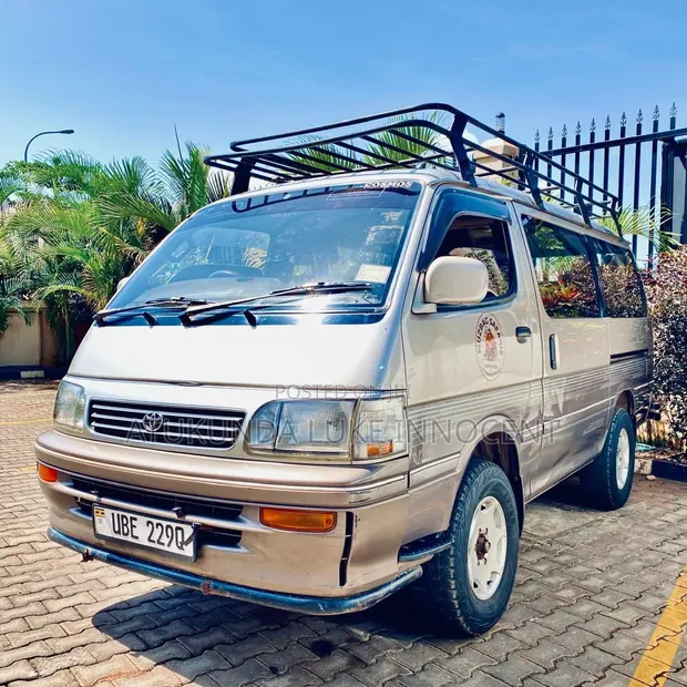 Toyota Grand HiAce 2002 Gray - 1