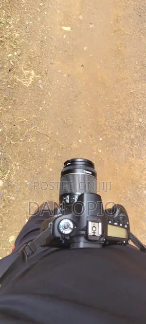 Canon EOS 60D DSLR Camera