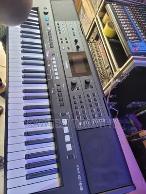 Yamaha PSR-E483 Electronic Keyboard