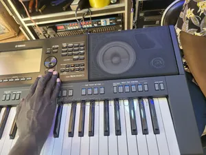 Yamaha PSR-SX900 Keyboard