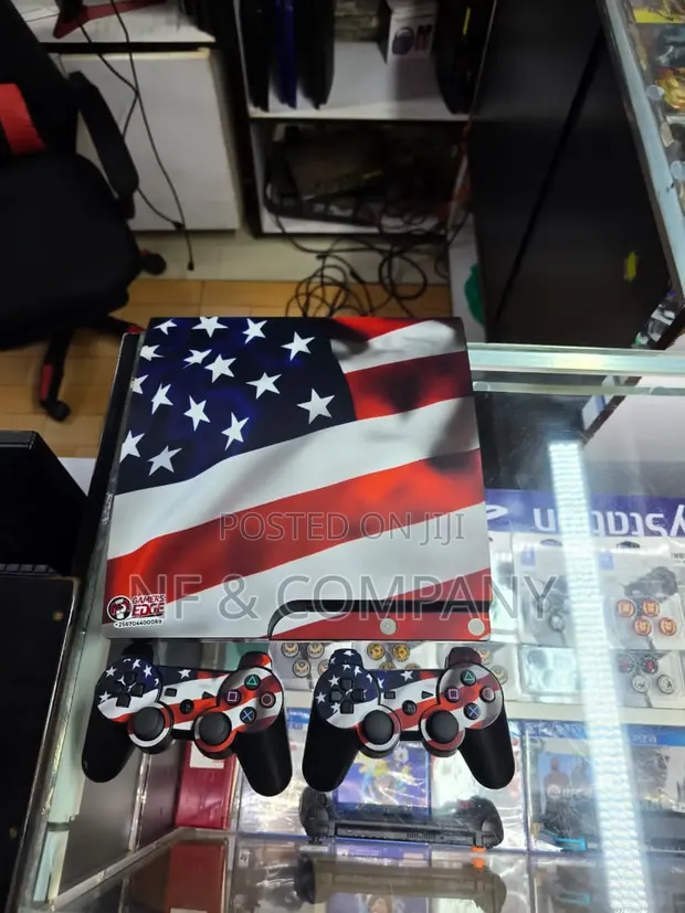 PlayStation 3 & 4 Controllers - Jinja - 1