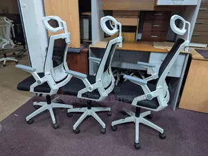 Mesh Back Headrest Office Chairs (Used)