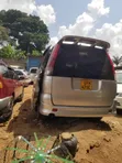 Toyota Noah 2.0 AWD (8 Seater) 2001 Silver - 3