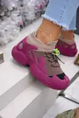 Yeezy Sneakers - 1