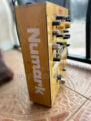 Numark DJ Mixer