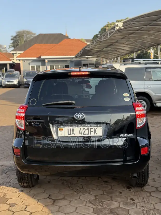Toyota RAV4 2010 Black - 1