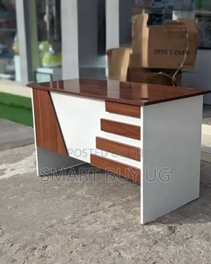 Executive Office Desk / Modern Work Table