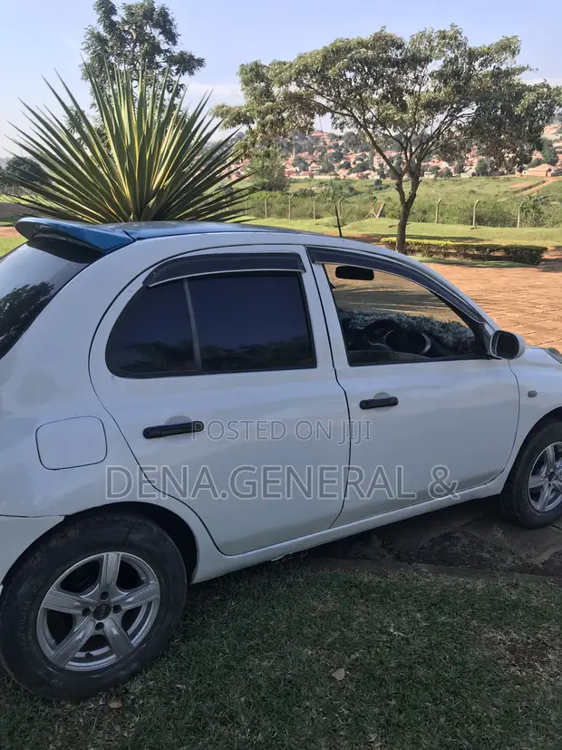 Nissan Micra 2004 White - 1
