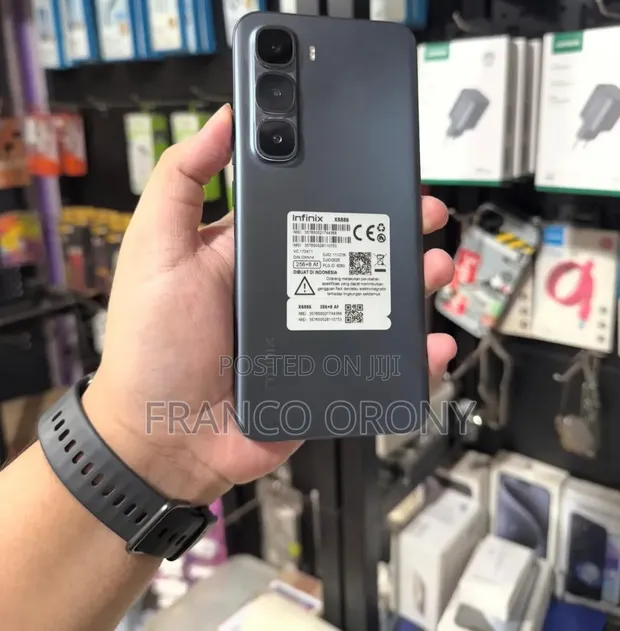 New Infinix Hot 60 Pro+ 256GB Black - 1