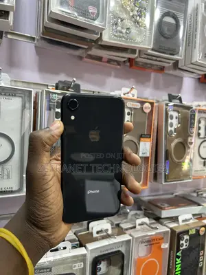 Apple iPhone XR 64GB Black