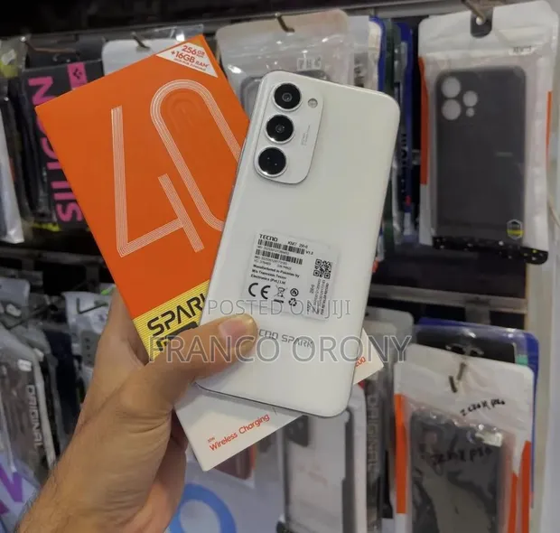New Tecno Spark 40 Pro+ 256GB White - 1