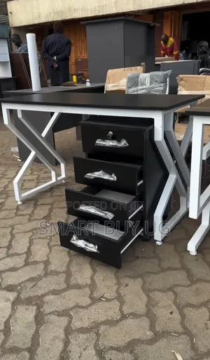 Modern Office Desk / Study Table / Writing Desk
