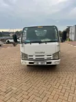 Isuzu ELF Truck 2020 White - 1