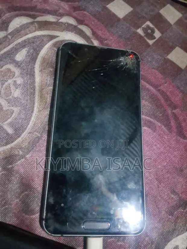 Sharp Aquos Sense 3 SHV45 64GB Gray (Used) - 1