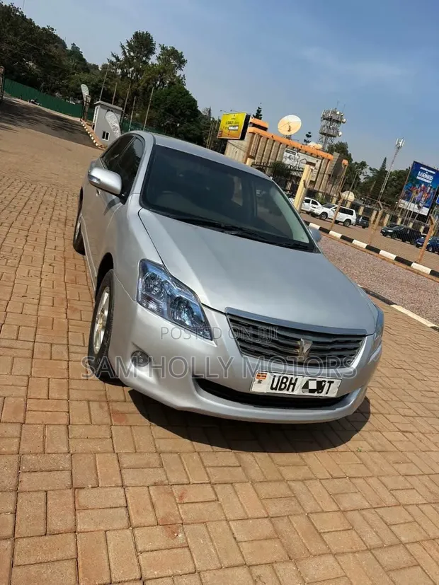 Toyota Premio 1.8 AWD 2009 Silver - 1
