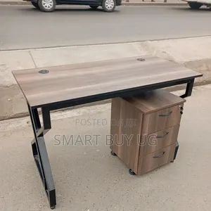 Modern Wooden Desk / Office Table / Study Desk