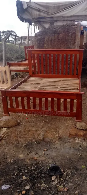 Stylish 5x6 Wooden Bed Frame