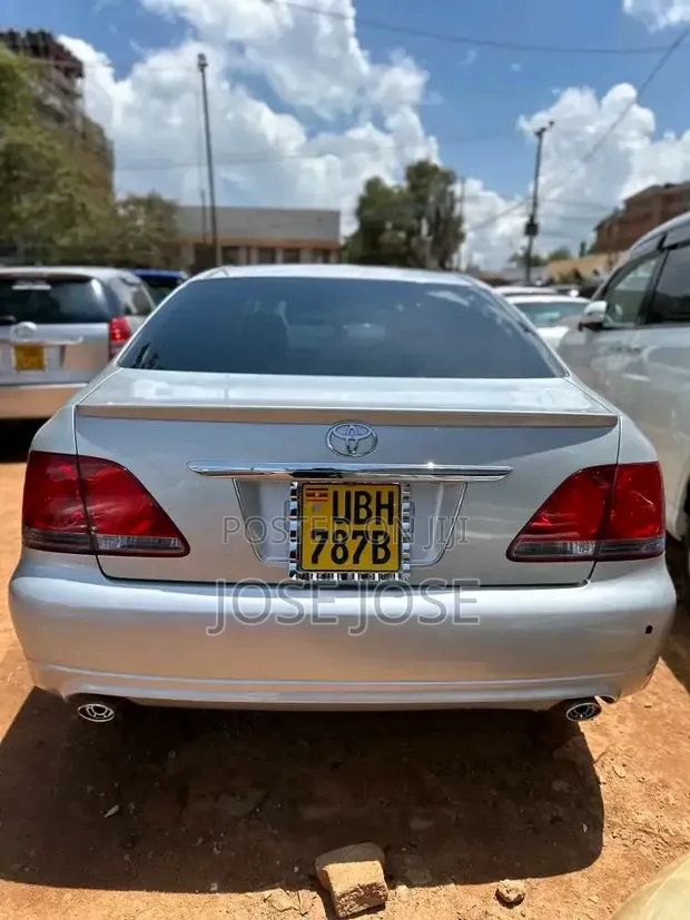 Toyota Crown 2008 - 1