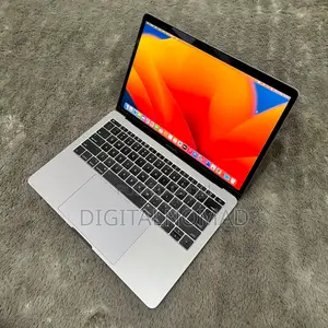Apple MacBook Air 2019 - 13" Core i5, 8GB RAM, 256GB SSD