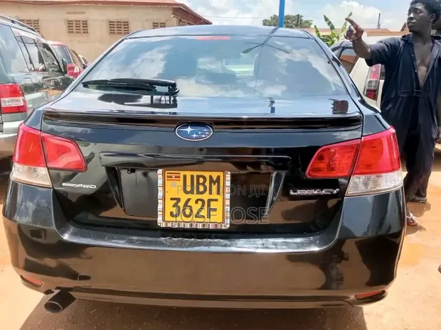 Subaru Impreza 2011 Black - 1