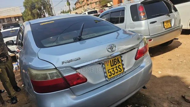 Toyota Premio 2010 Silver - 1