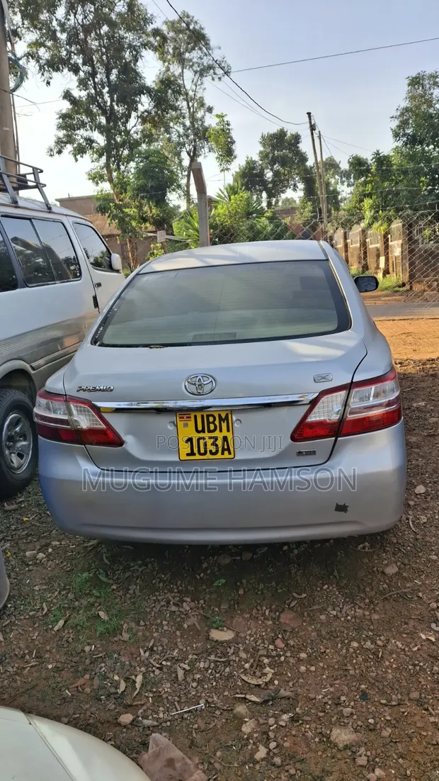 Toyota Premio 2010 Silver - 1