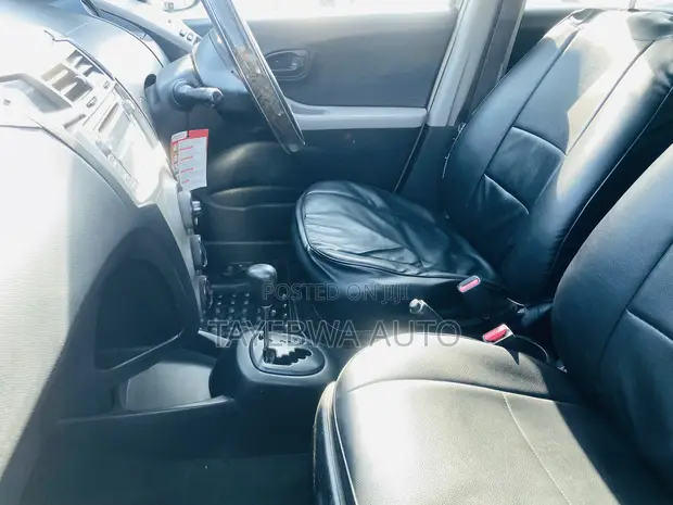 Toyota Vitz 2007 - 1
