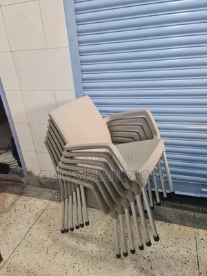 1pc Maximized Plastic Chairs for Garden, Beach, Bar