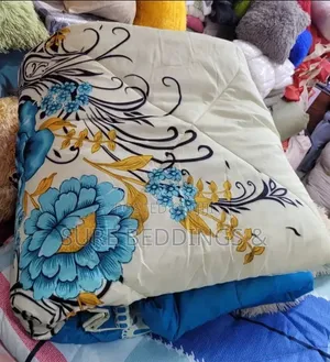 5x6 Janzi Comforters Set