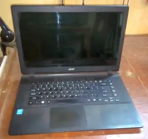 Acer Aspire ES1-511 Laptop