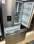 Hisense 820 Litres French Door Refrigerator - 2