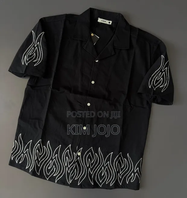 Short Sleeved Button-Up Shirts - 1
