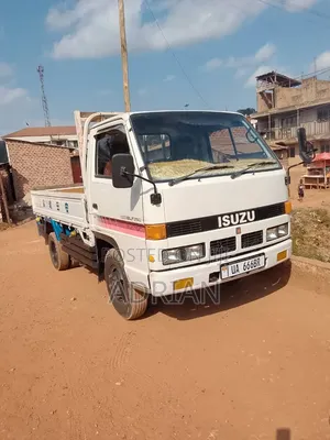 Isuzu FY Series Truck 2016 White