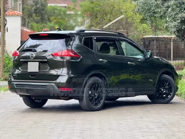 Nissan X-Trail 2.0 Hybrid AWD 2018 Teal - 1